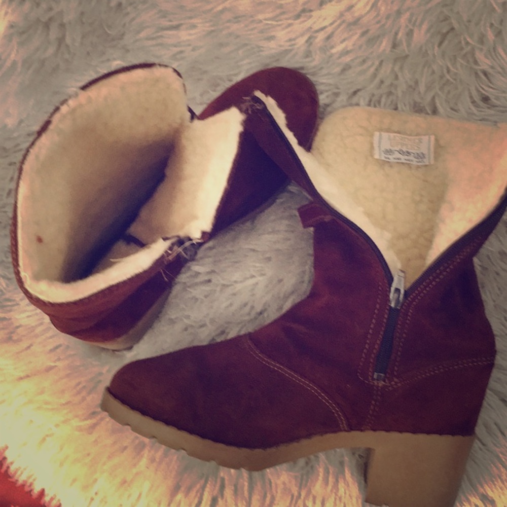 Leather suede shearling lined boots